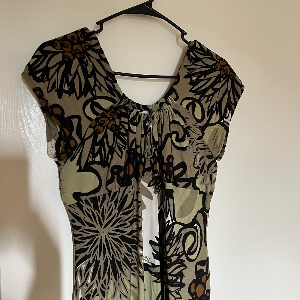 Manuhealii Dress